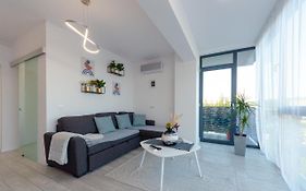 Bliss Apartment